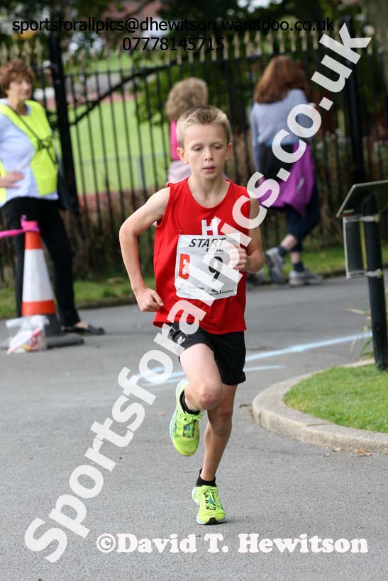 Boys under-13s, Northern Road Relays, Blackpool. Photo: David T. Hewitson/Sports for All Pics